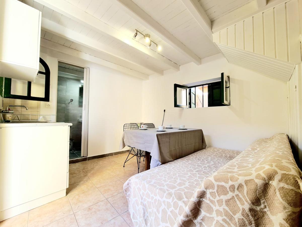 Piccolo Modern Suites Old Town Rhodes City Exterior foto